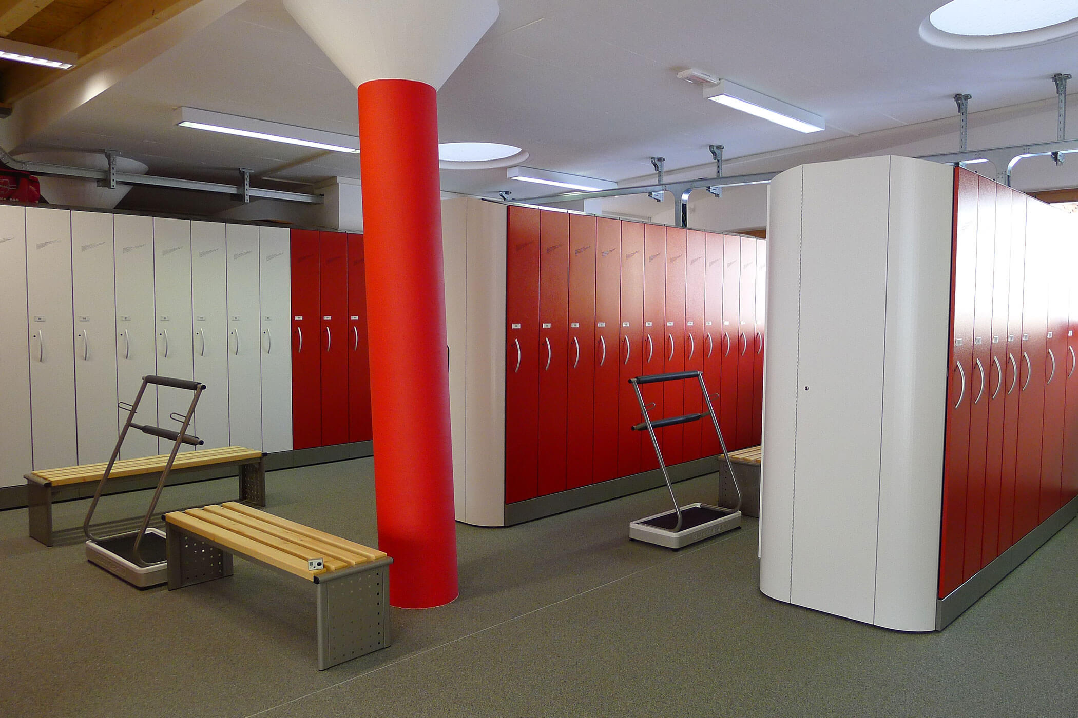 Skiverleih-Boxen - SkiSchule Sexten